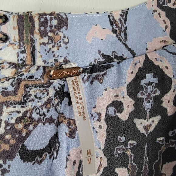 FREE PEOPLE Darcy Swing Sleeveless Blue and White Abstract Print Top Size Medium - Picture 5 of 12